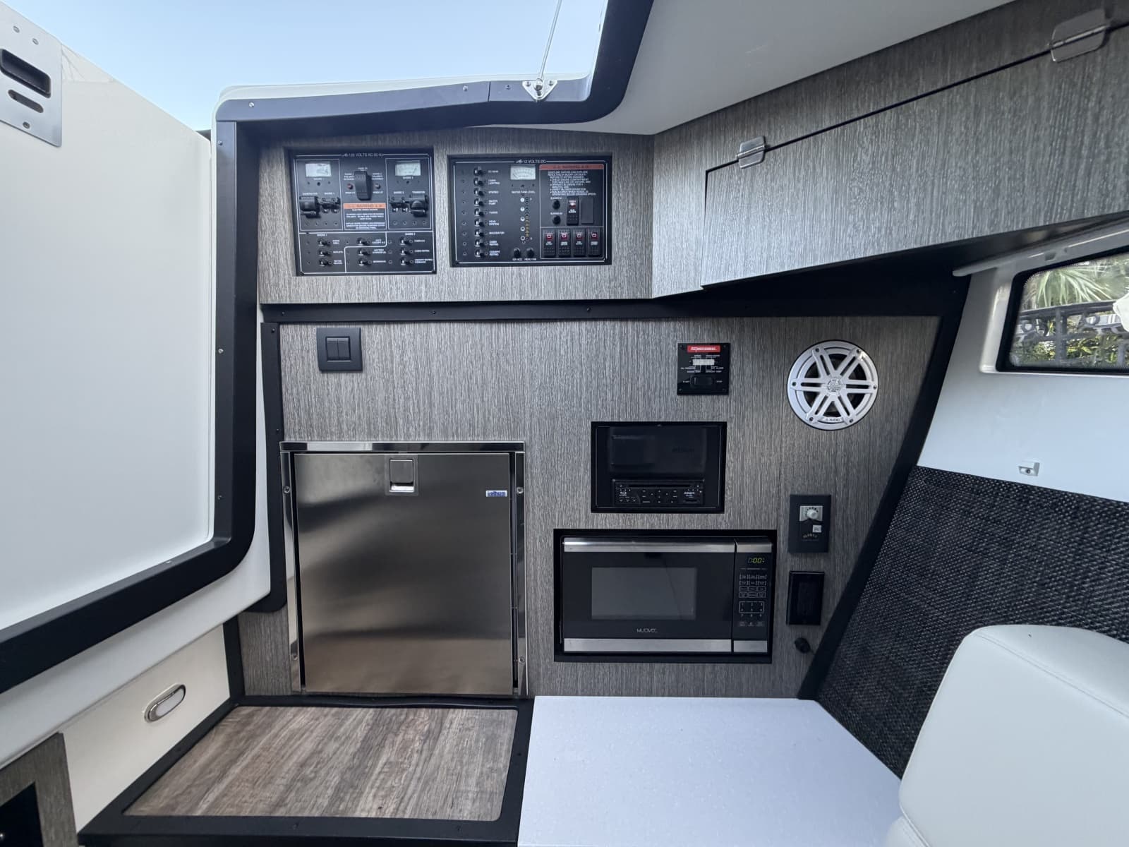 2021 Monterey 385SE Super Express