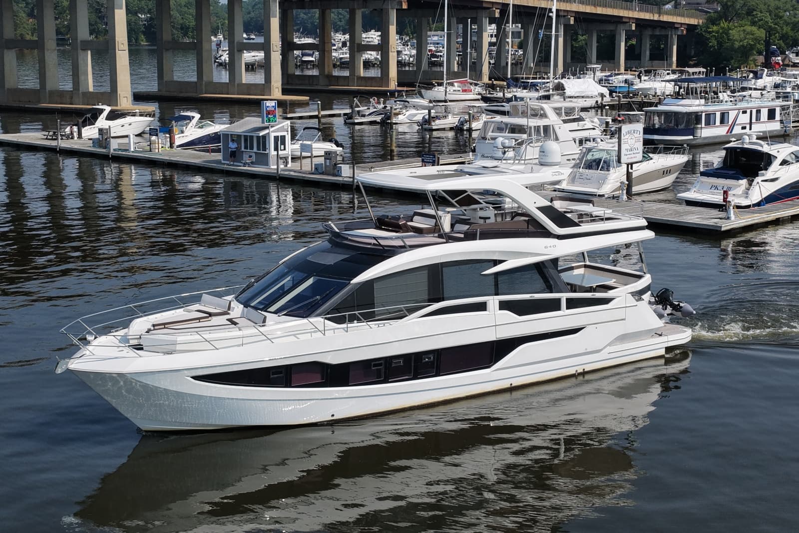 2018 Galeon 640 FLY