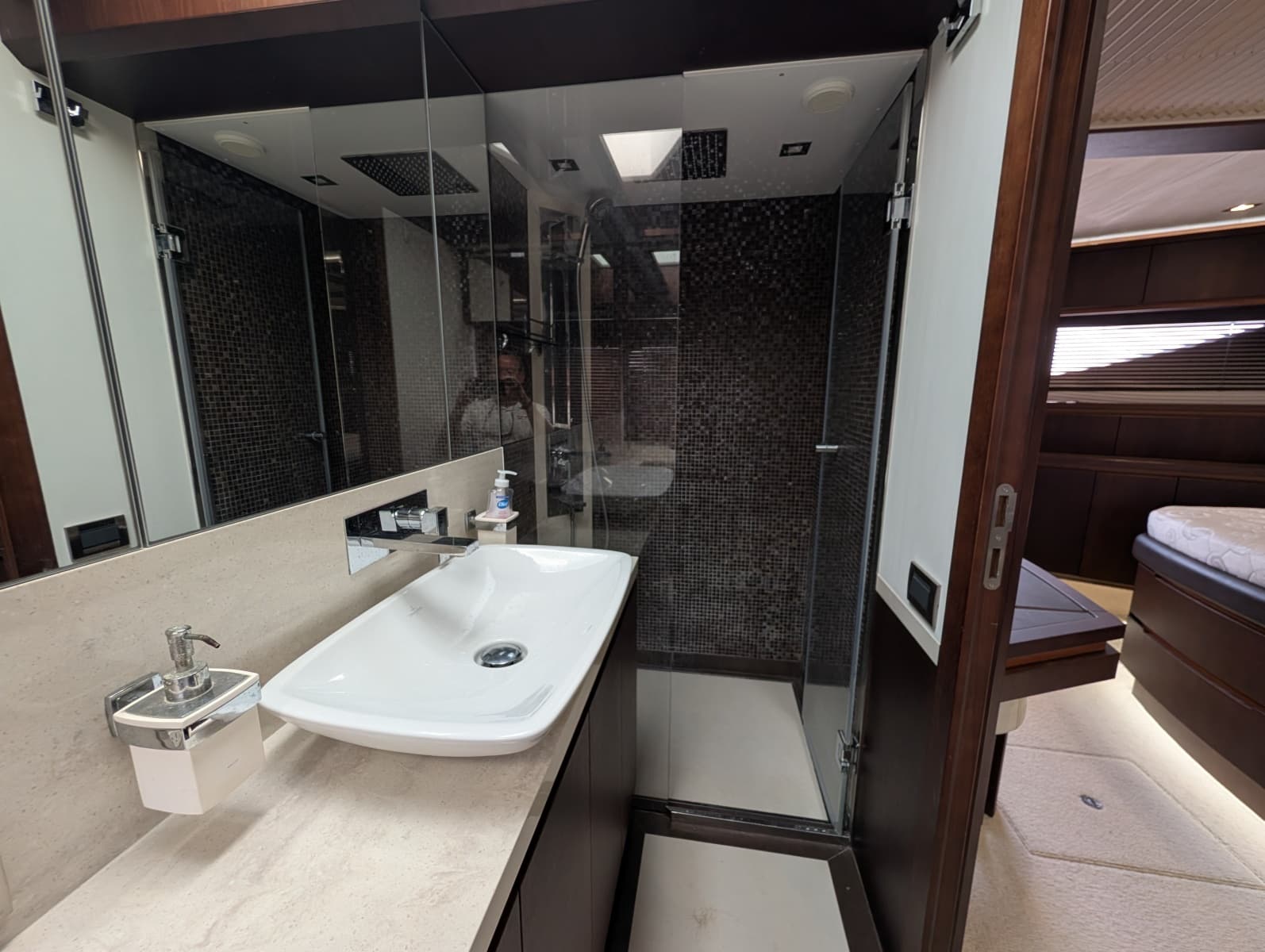 2018 Galeon 640 FLY