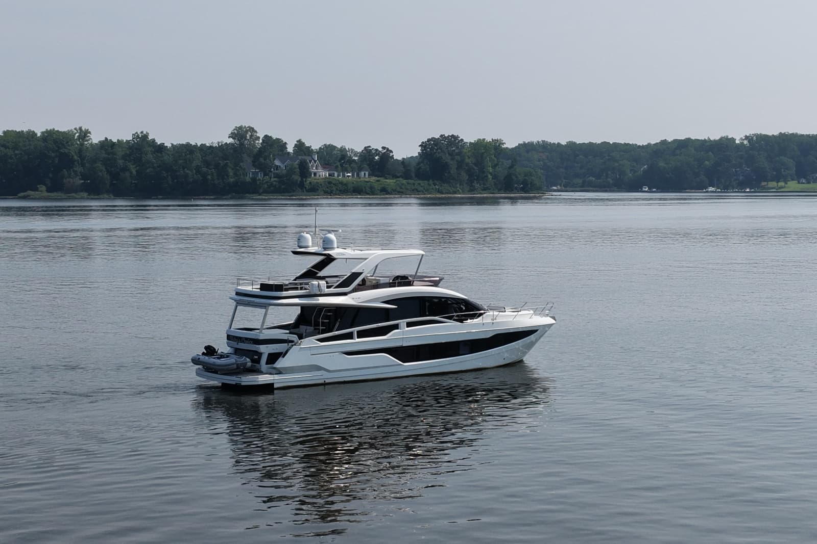 2018 Galeon 640 FLY