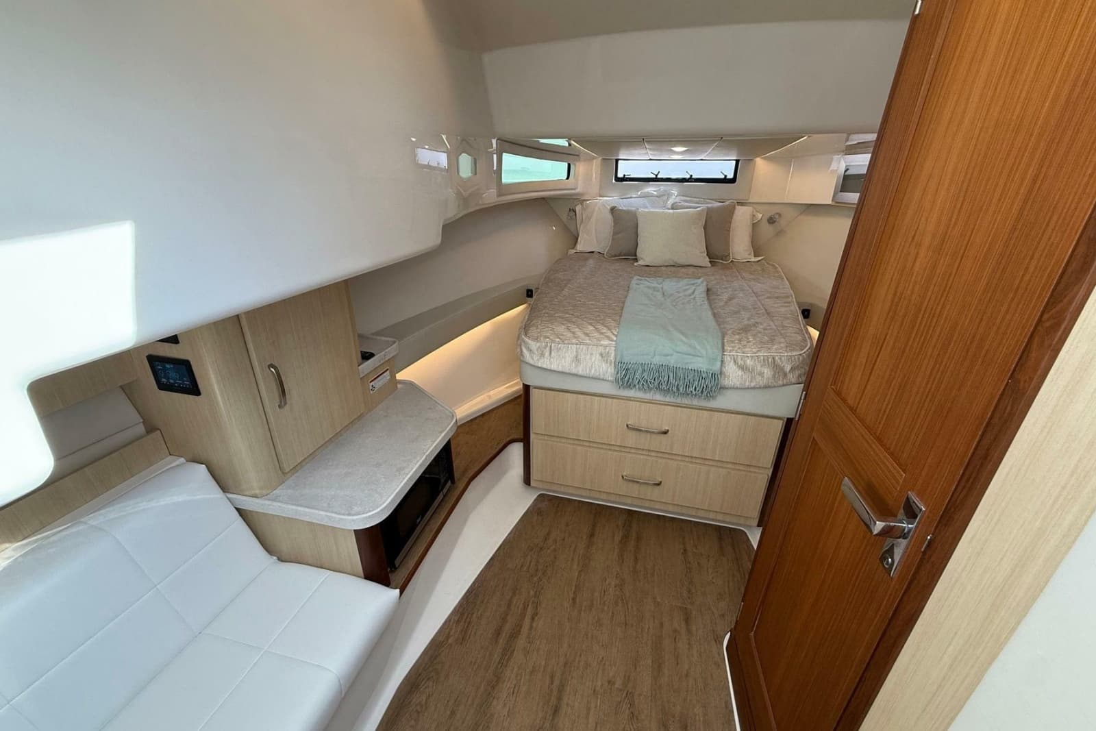 2025 Regal 36 XO