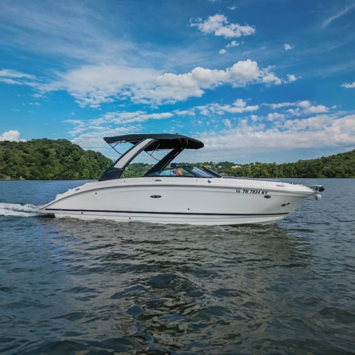 2024 Sea Ray SDX 270