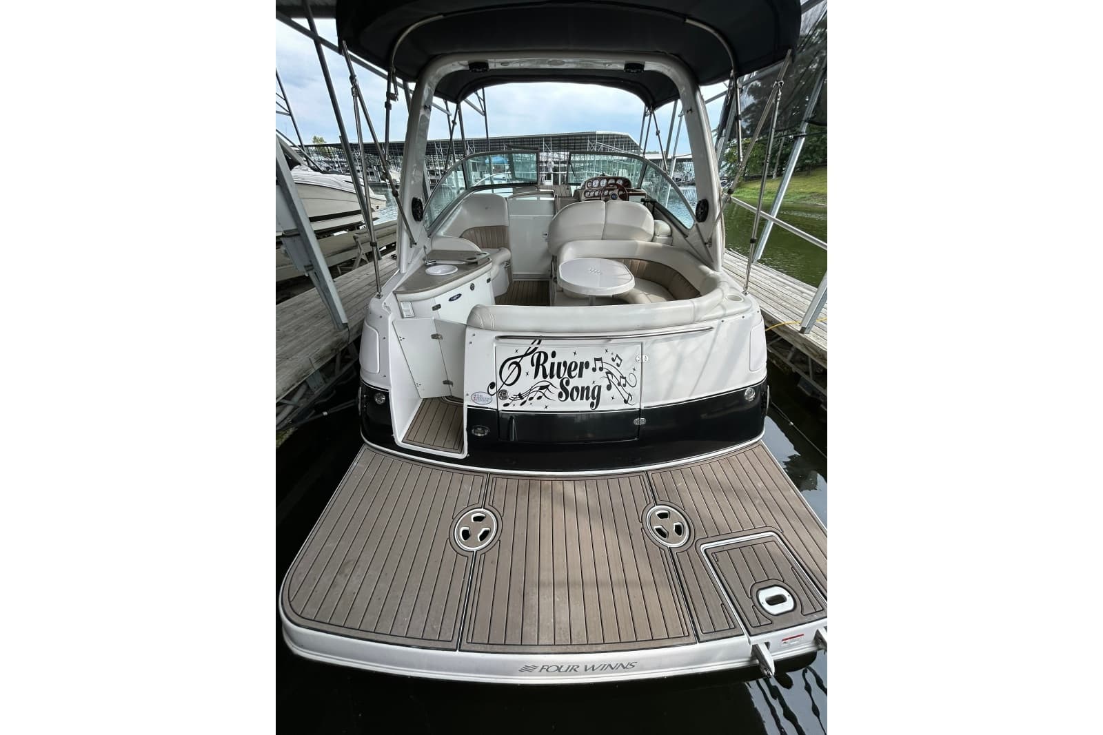 2005 Four Winns 288 Vista