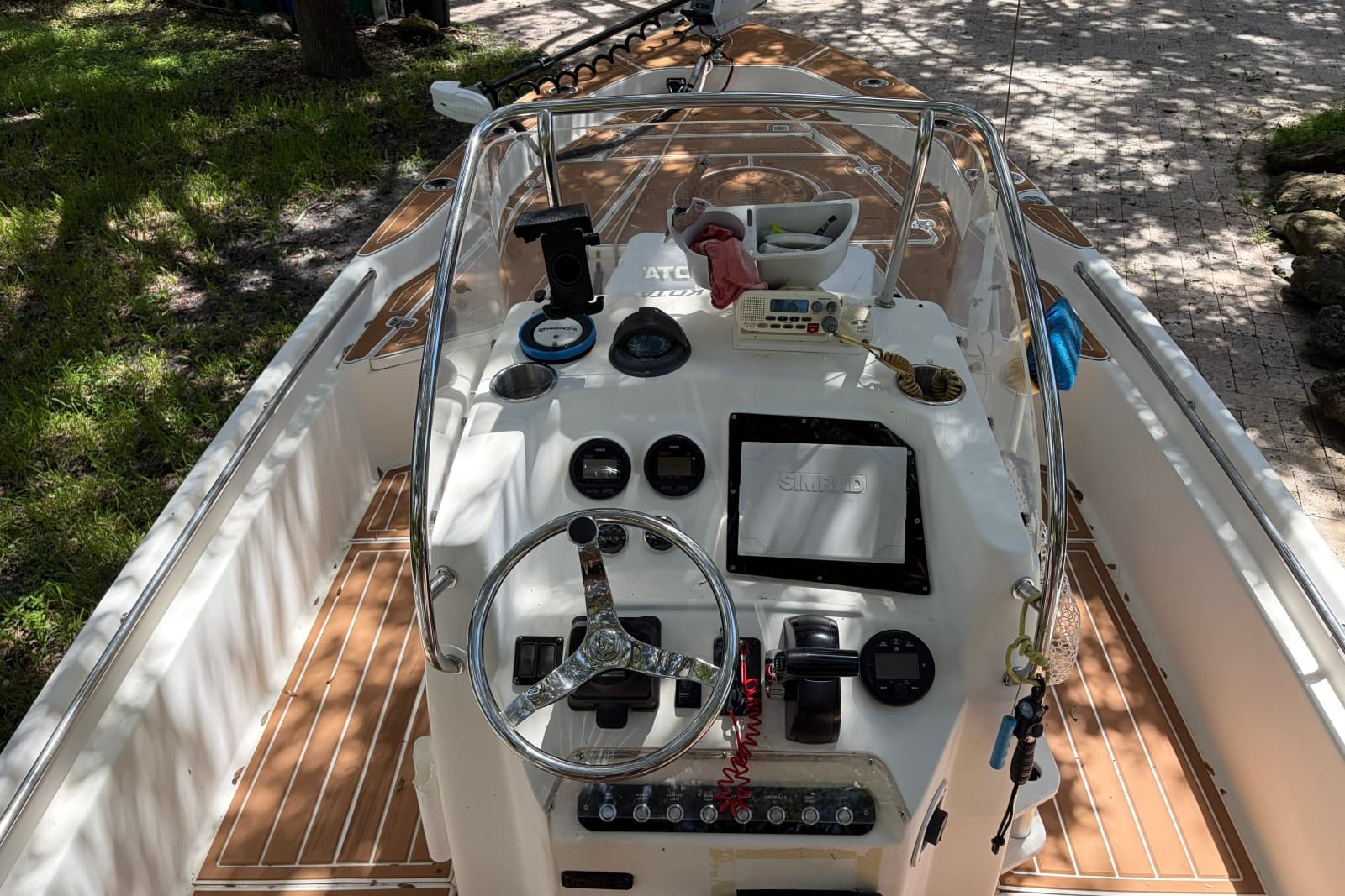 2002 Scout 240 Bay Scout