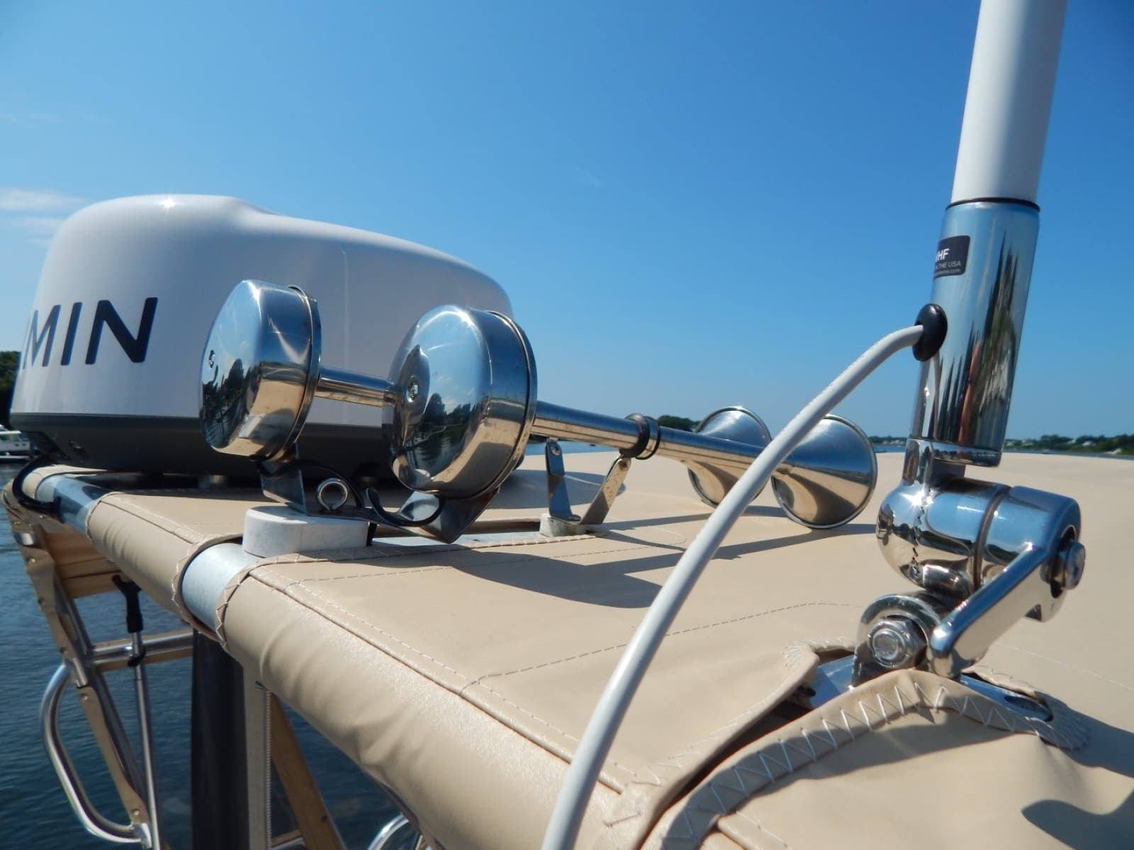 2004 Legacy Yachts 28 Express