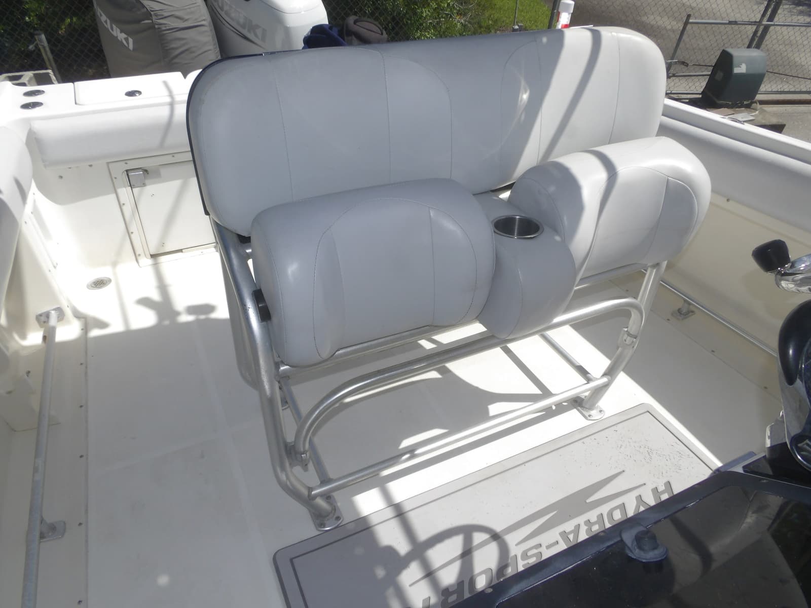 2000 Hydra-Sports 2596