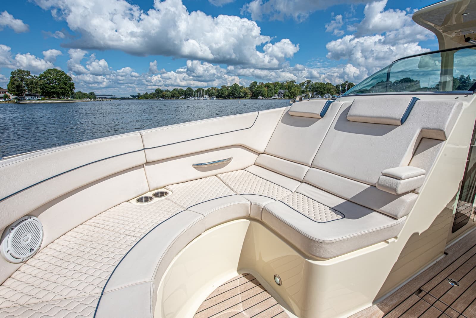 2022 Chris-Craft Launch 35 GT