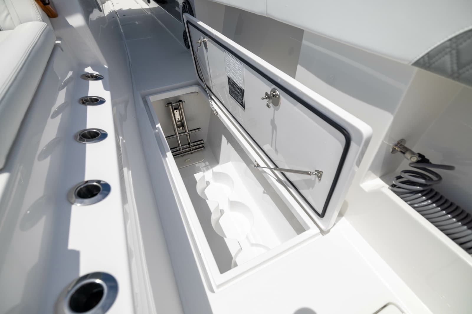 2026 Front Runner Catamaran