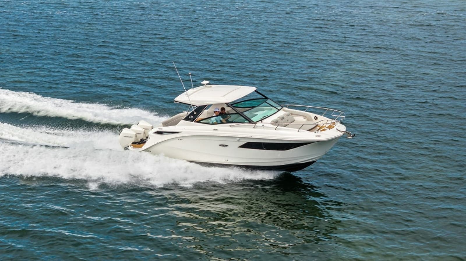 2022 Sea Ray Sundancer 320 Outboard