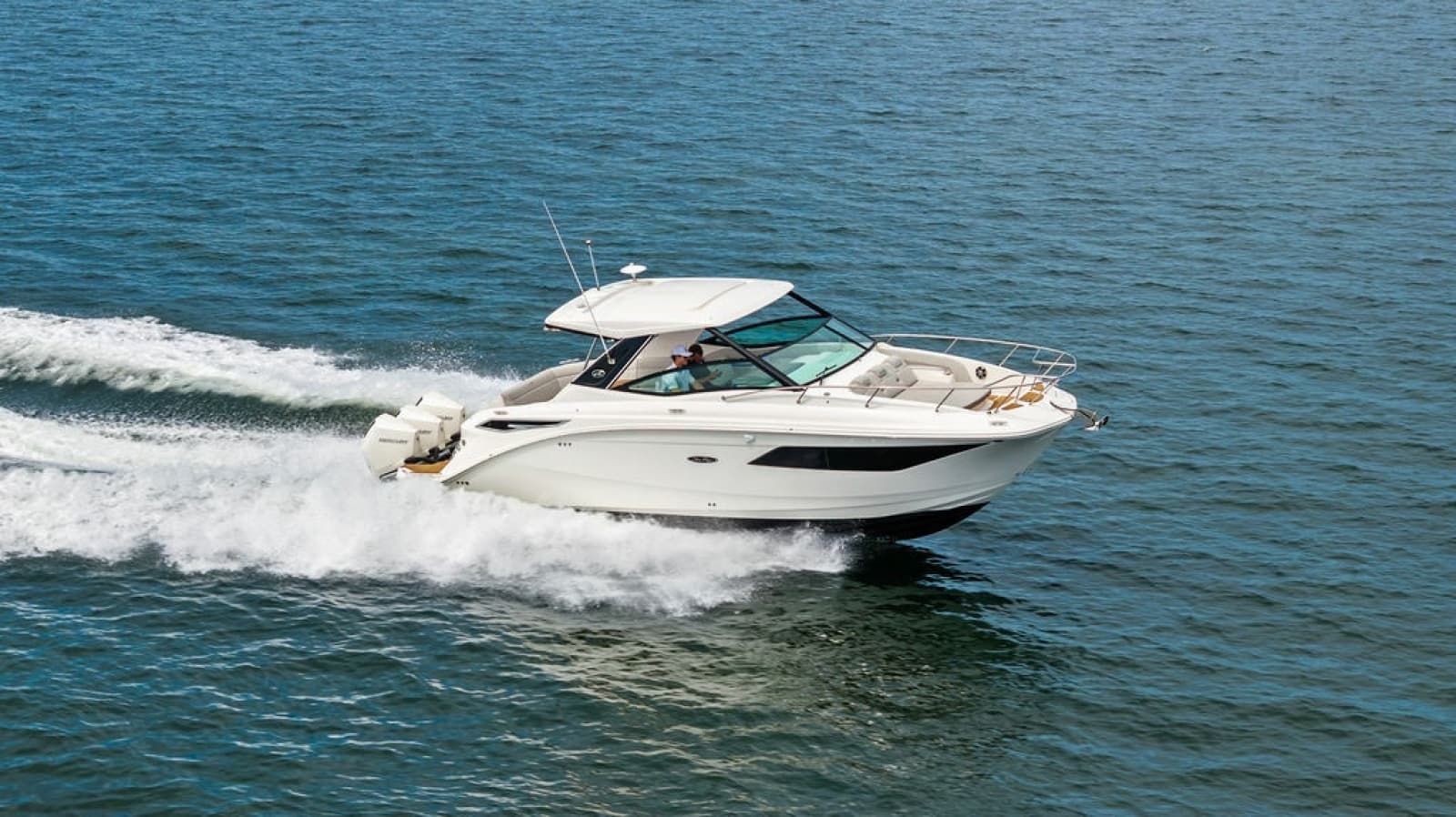 2022 Sea Ray Sundancer 320 Outboard