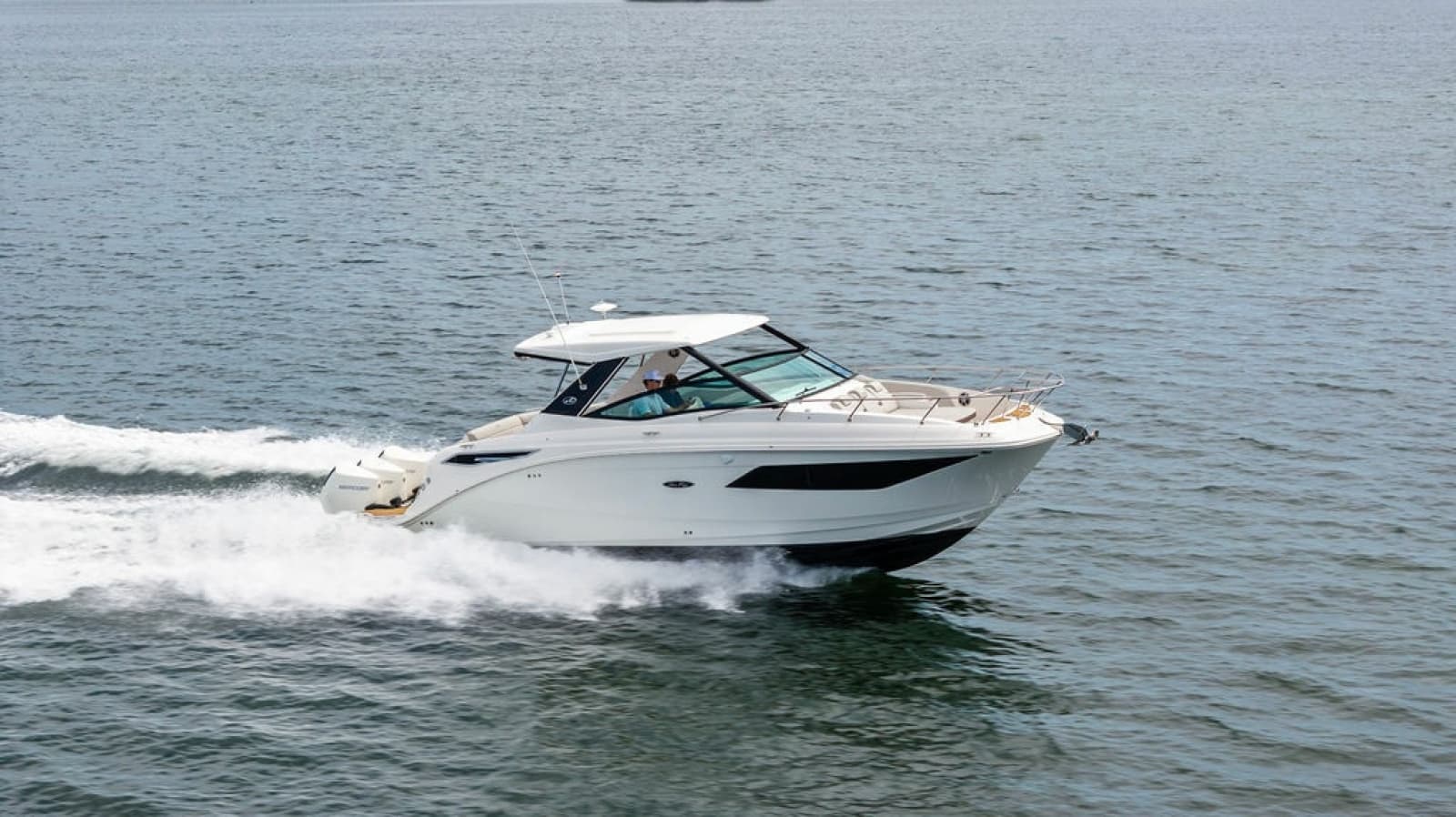 2022 Sea Ray Sundancer 320 Outboard