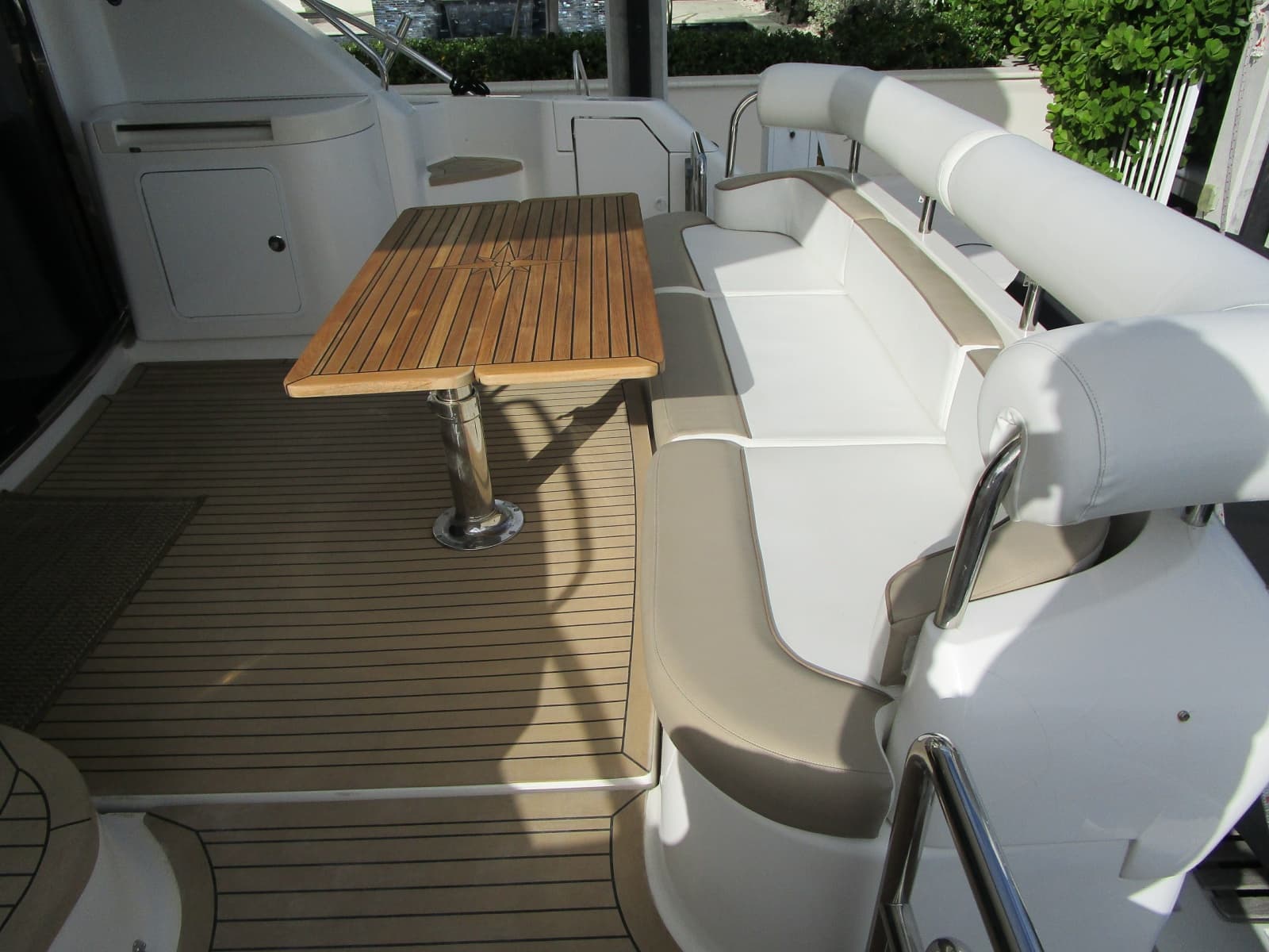 Aft Deck Saeting