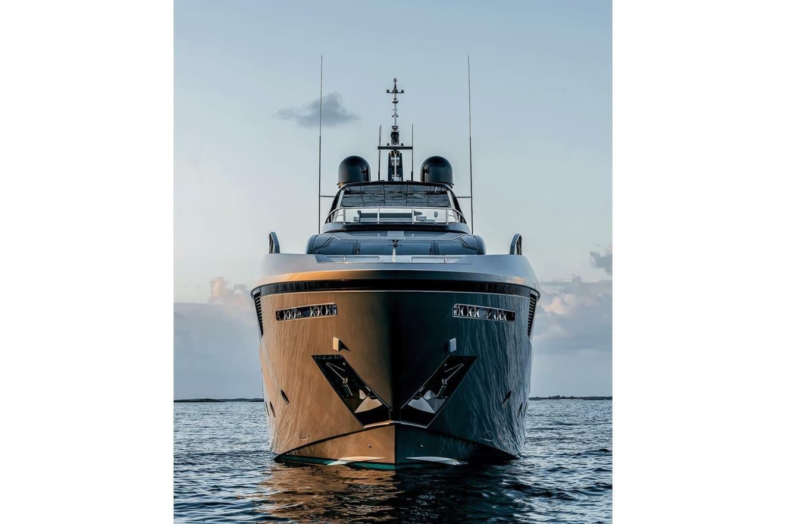 2023 Riva Bellissima