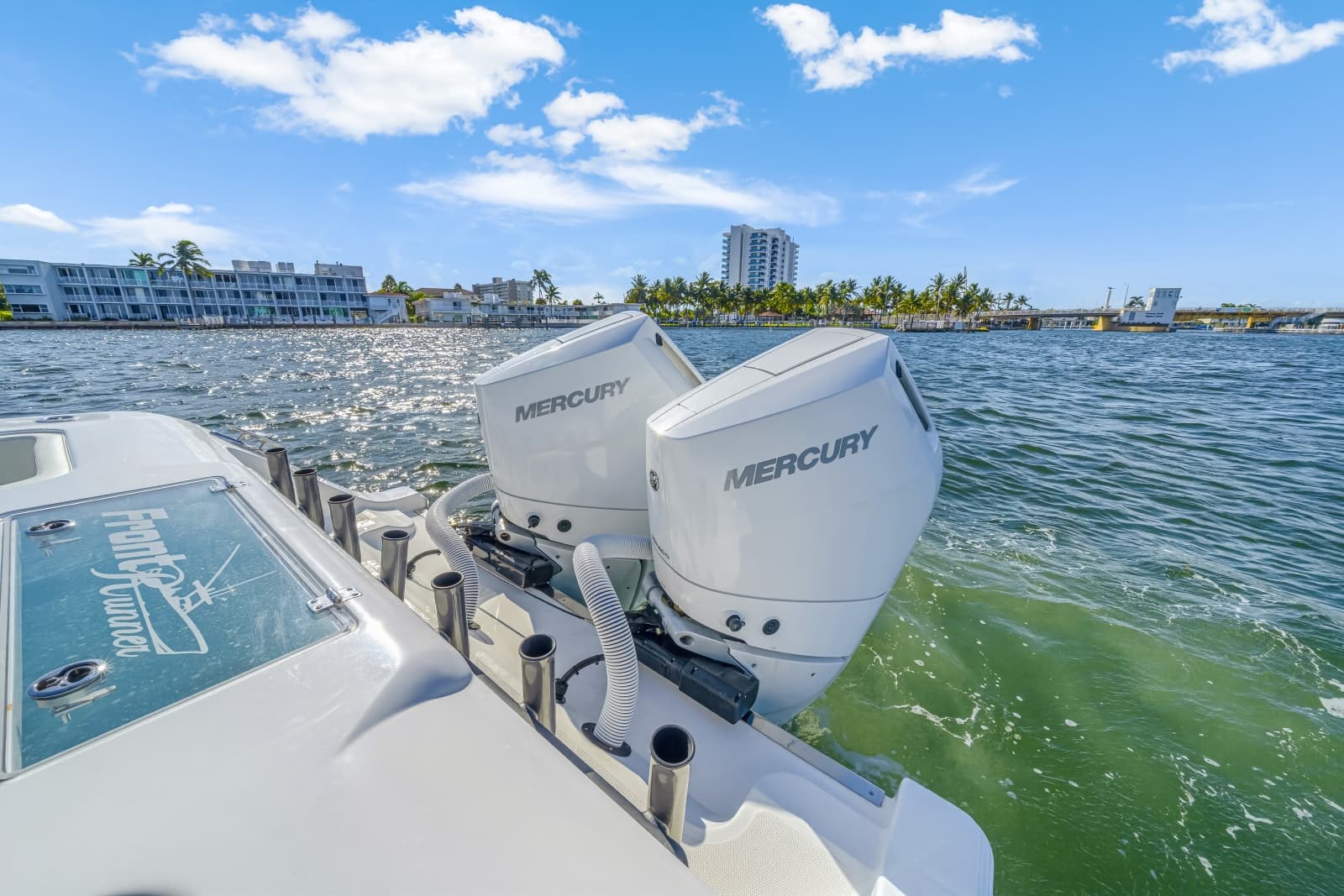 2024 Front Runner 33 Center Console
