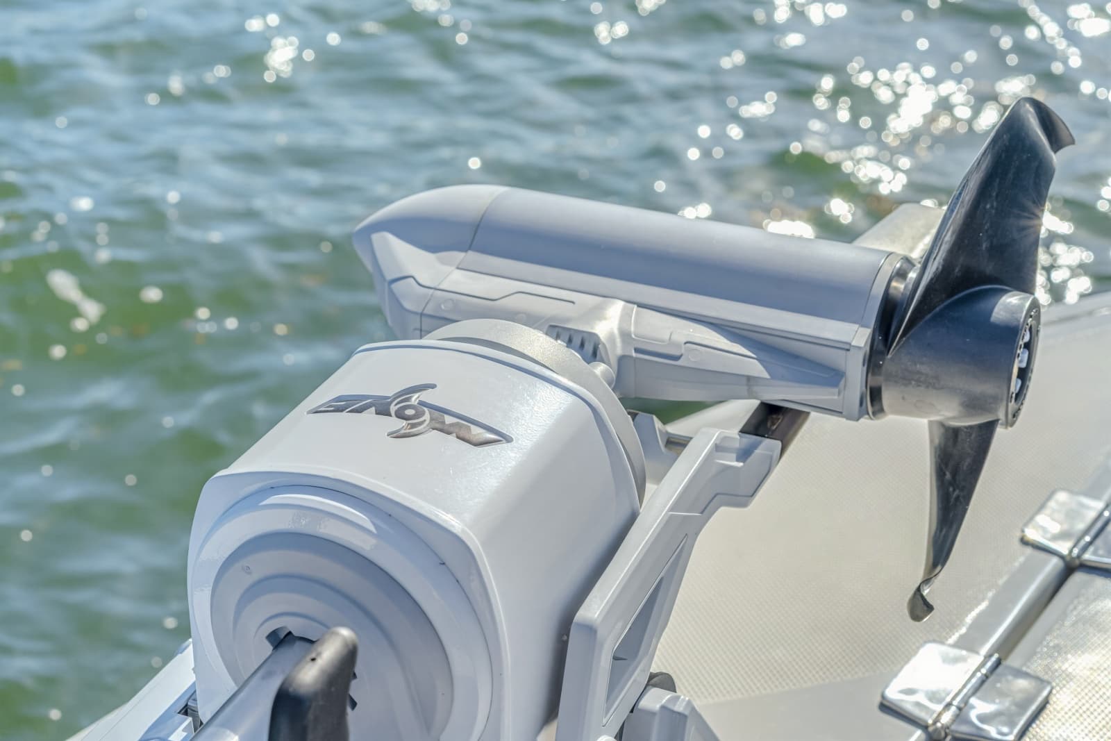 2024 Front Runner 33 Center Console