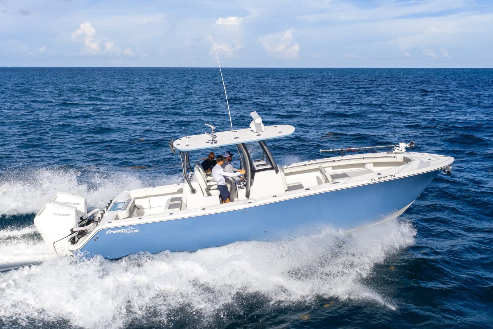 2024 Front Runner 33 Center Console