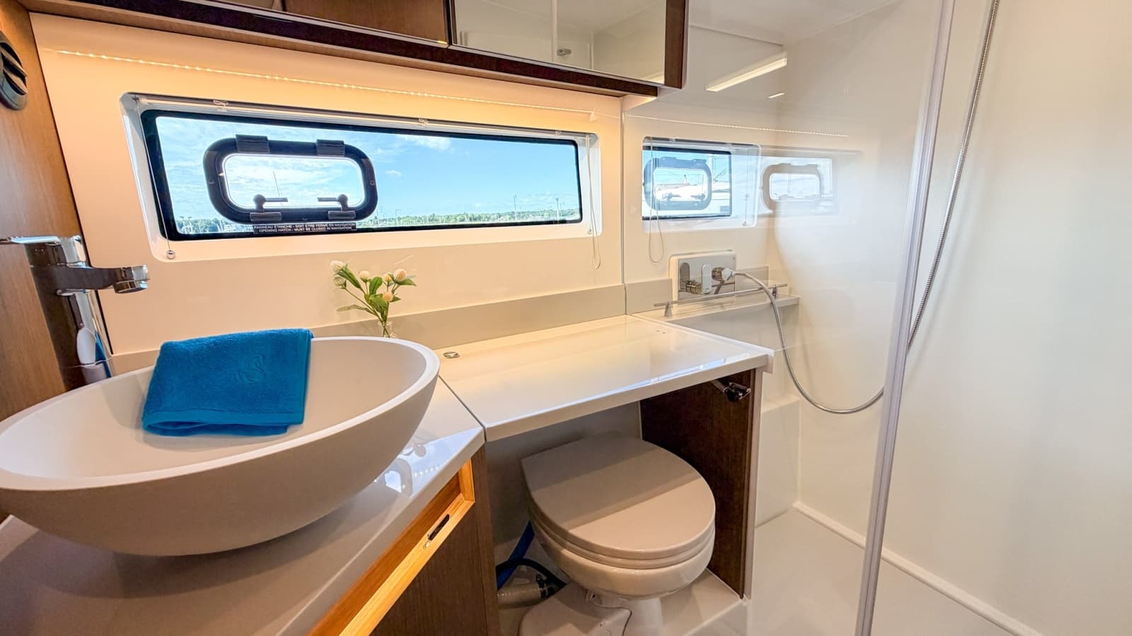 2027 Beneteau Antares 12 Fly