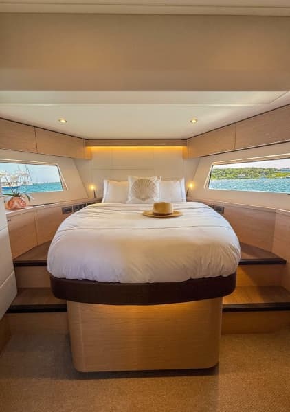 2026 Beneteau Swift Trawler 54