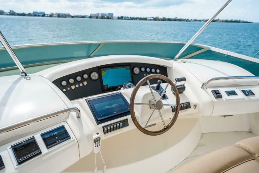 2004 Azimut 80 Carat