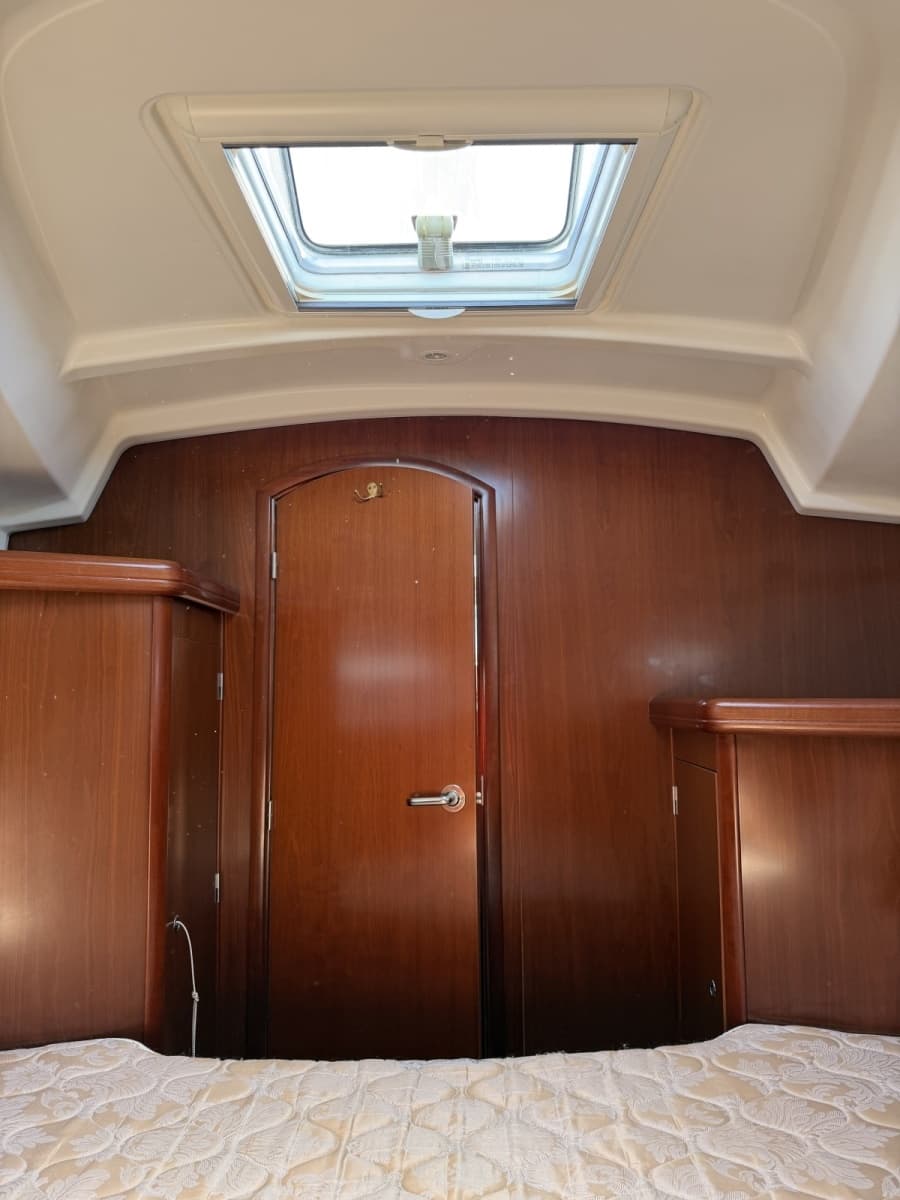 2005 Beneteau 373