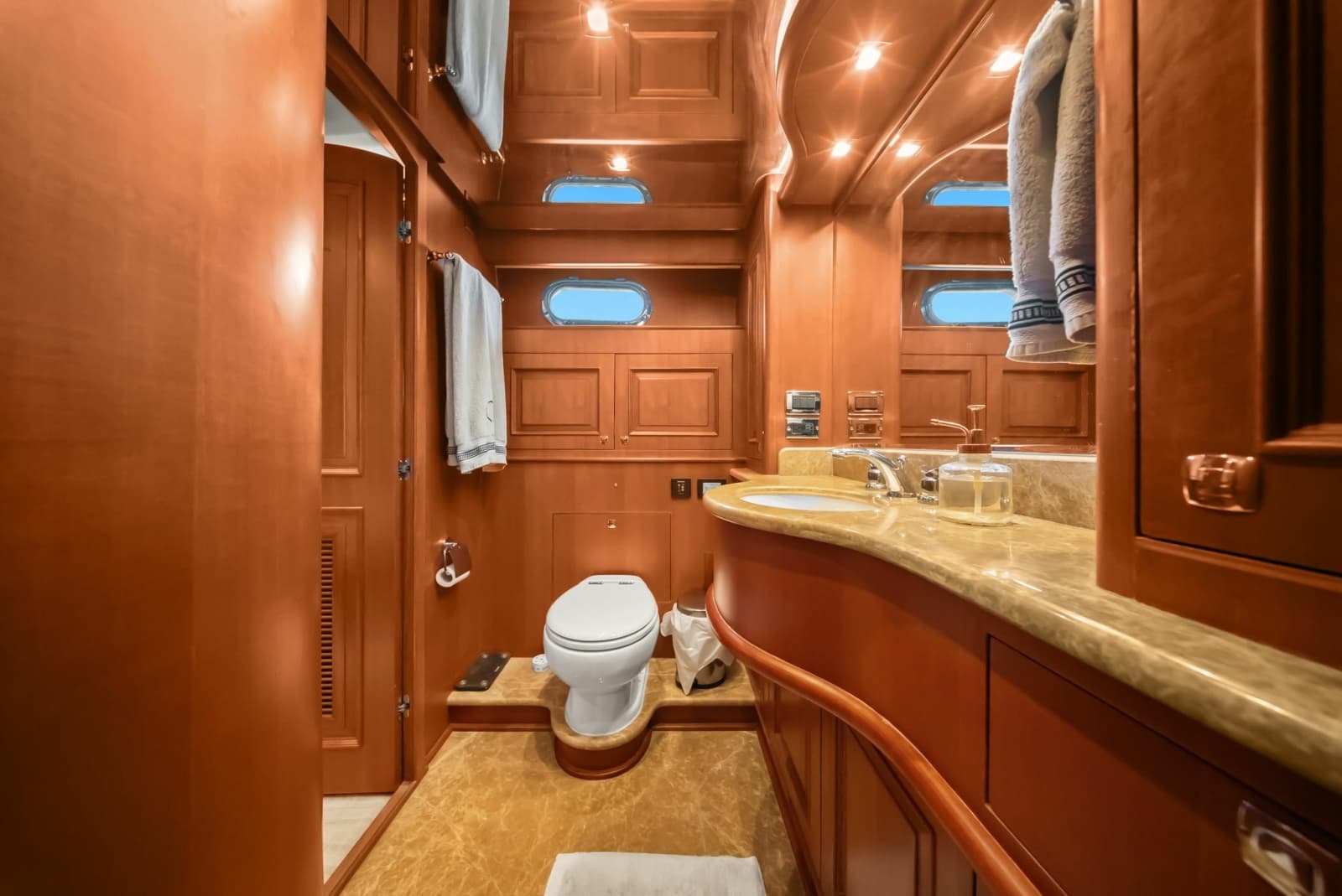 2015 Hampton Endurance 658