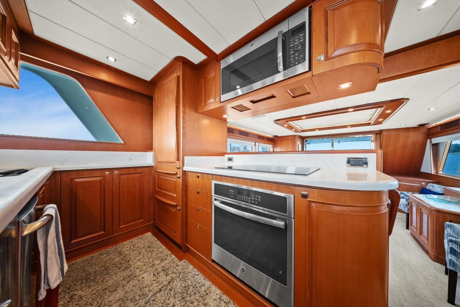 2015 Hampton Endurance 658