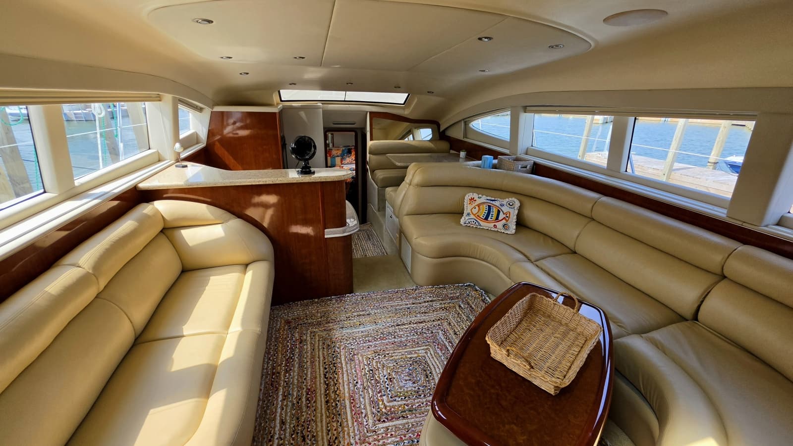 2004 Sea Ray 480 Motor Yacht