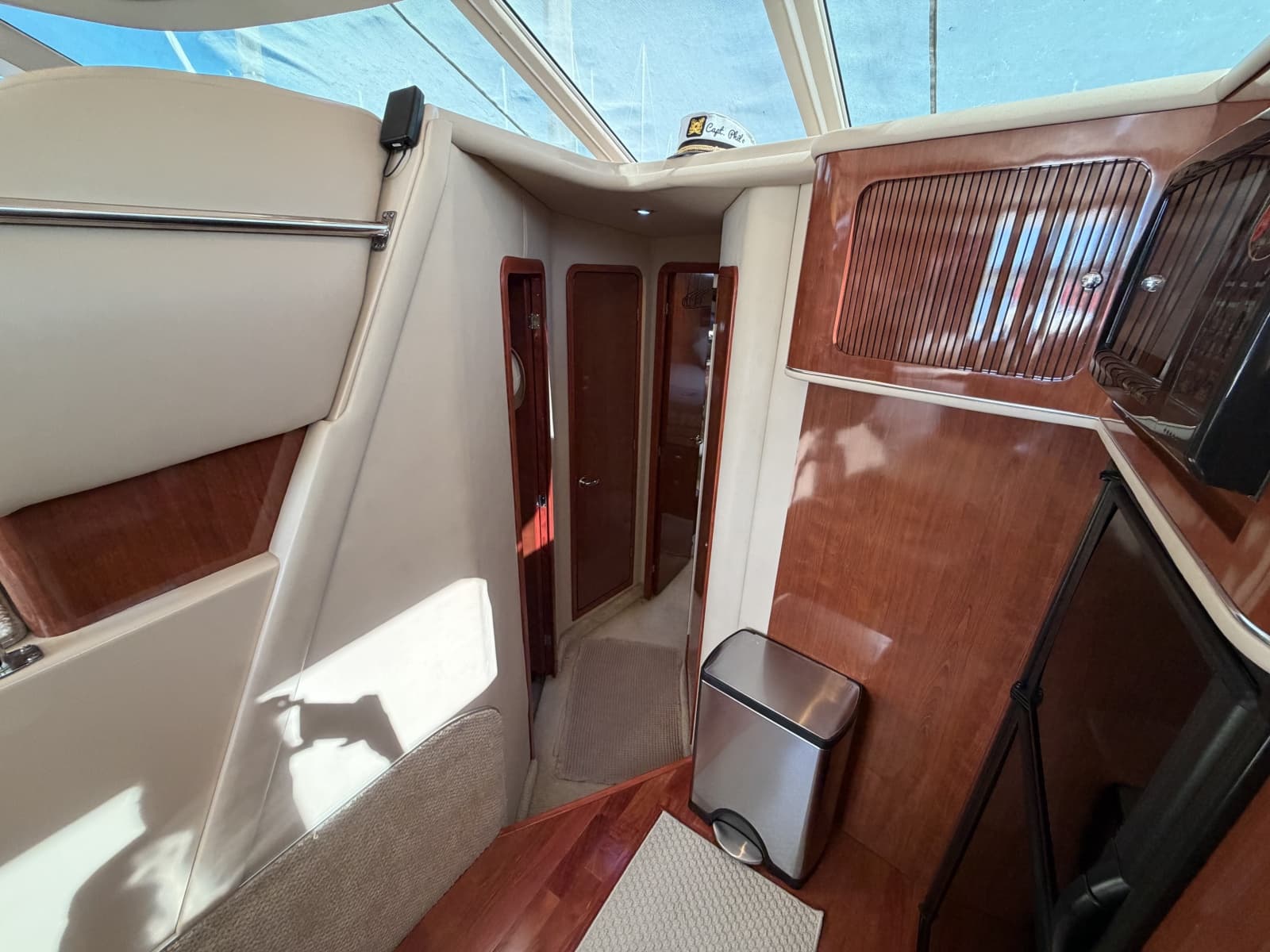 2004 Sea Ray 400 Sedan Bridge