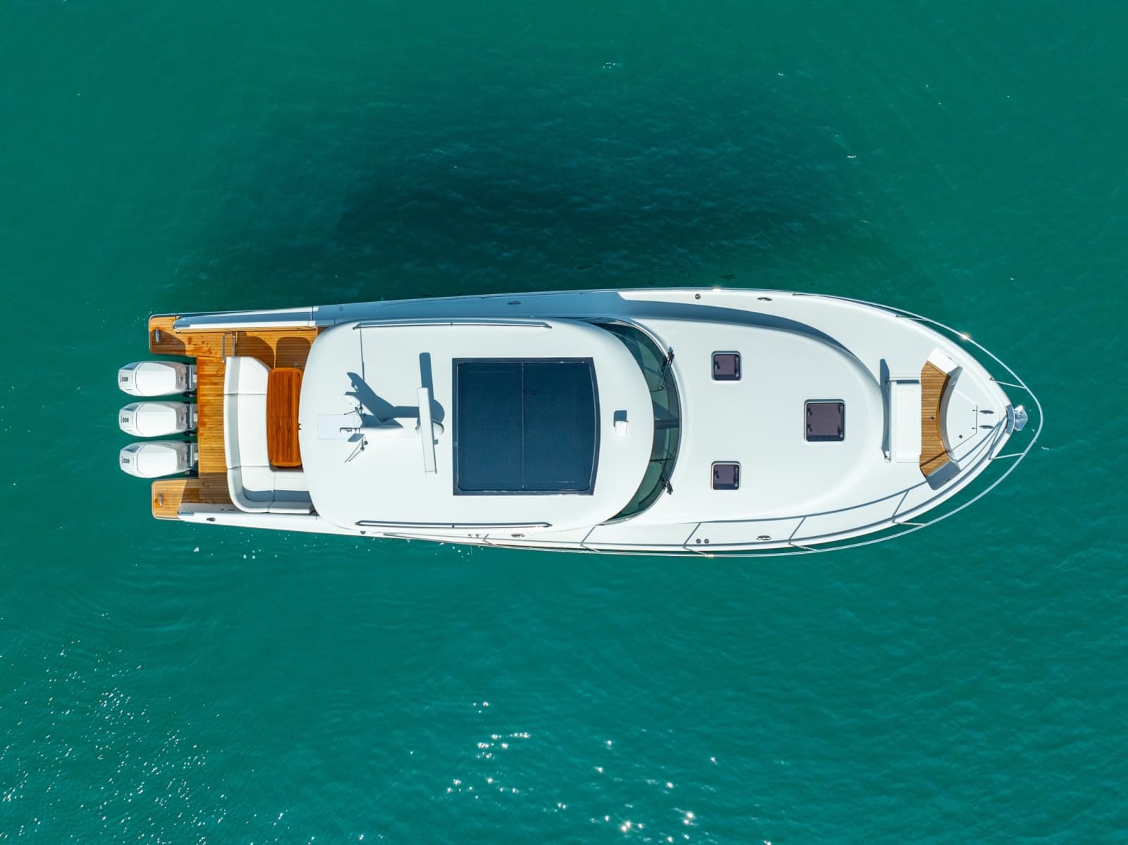 Eclipse 50 - STINGRAY GRAY - Exterior Profile