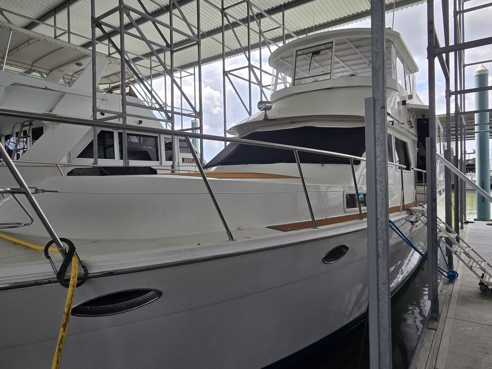 1988 Marine Trader Montechristo 56