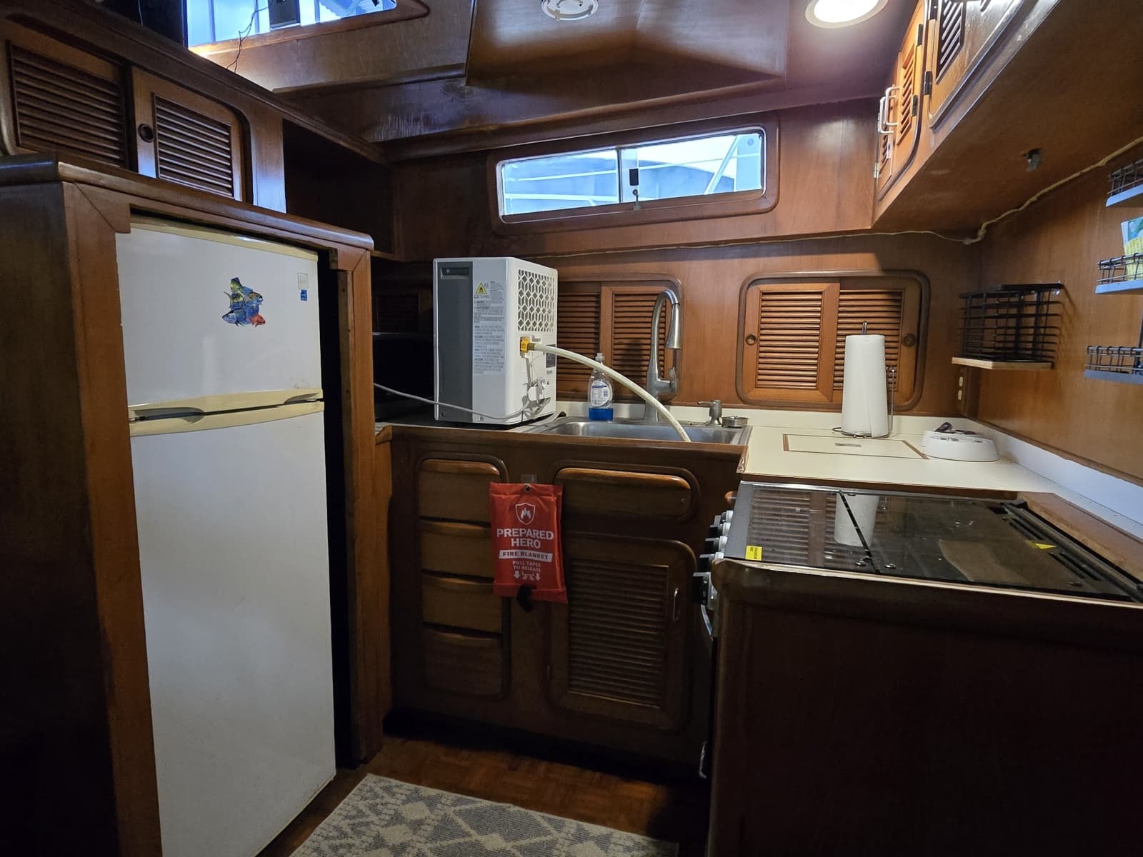 1988 Marine Trader Montechristo 56