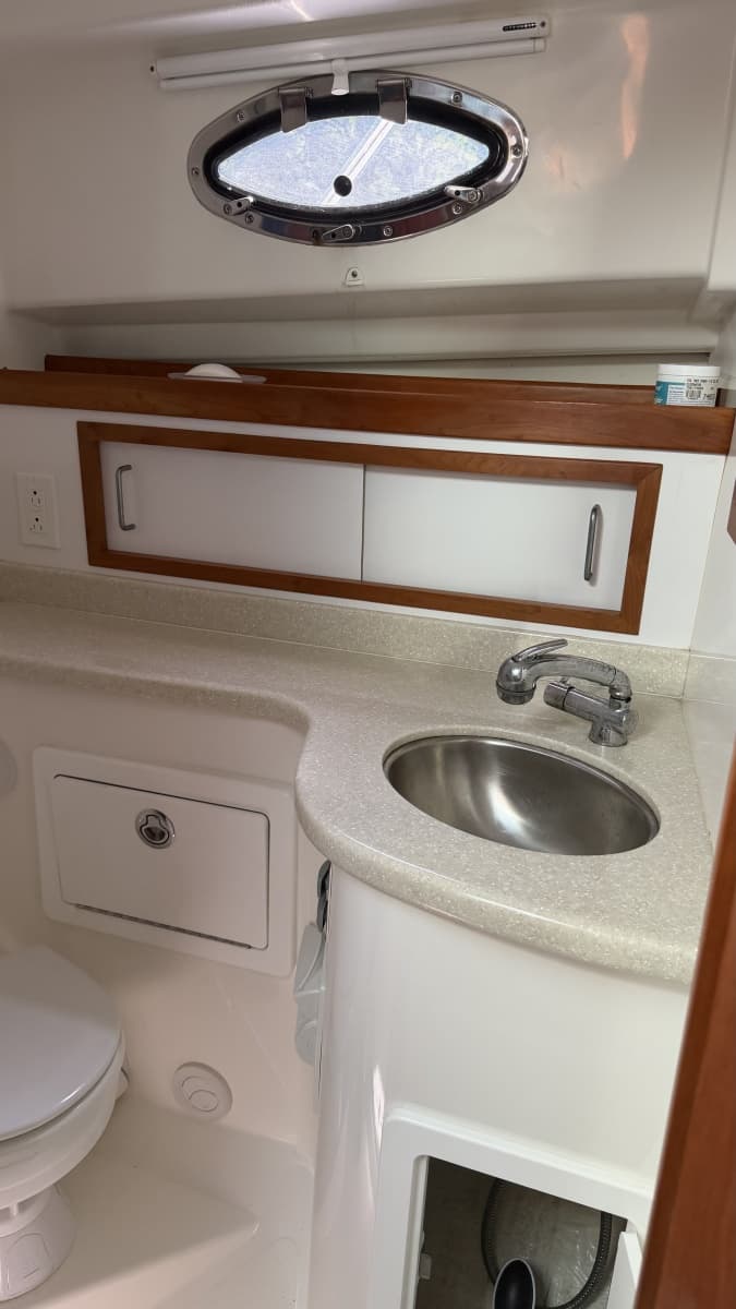 Liberty head sink &vanity