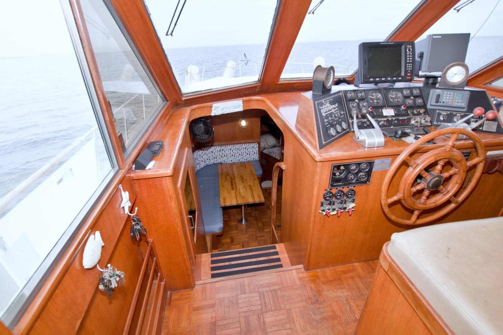 1994 Jefferson Marquessa 56 Extended Deckhouse