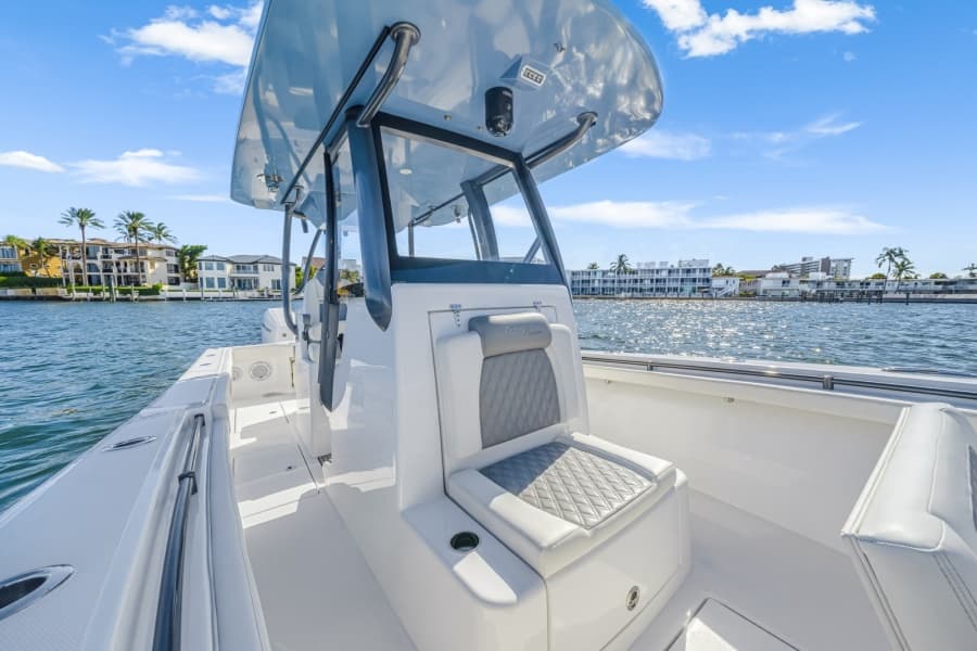 2024 Front Runner 33 Center Console