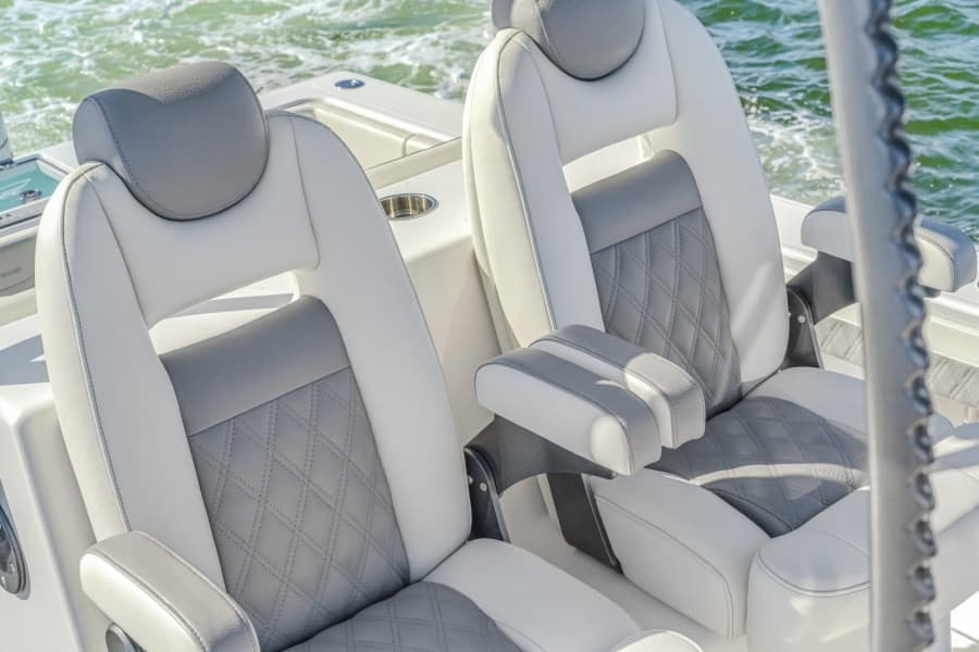 2024 Front Runner 33 Center Console