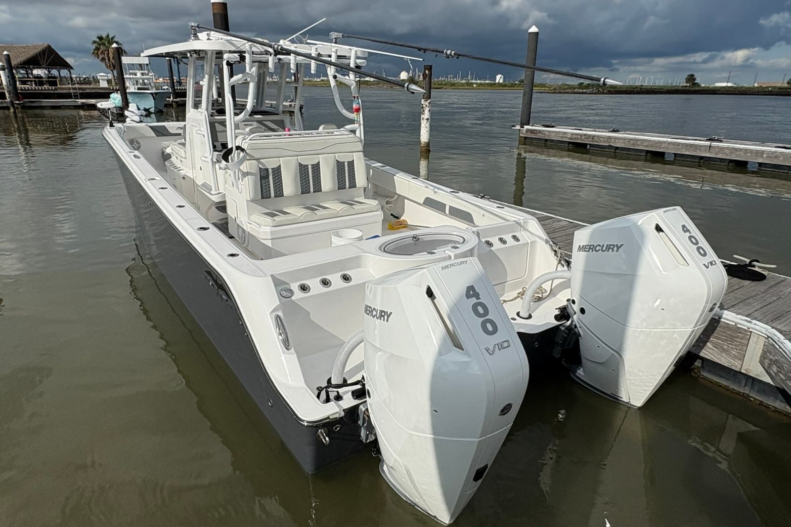 2024 Invincible 33 Catamaran