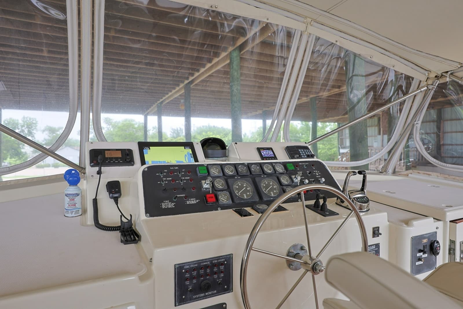 1989 Hatteras 74 Cockpit Motor Yacht
