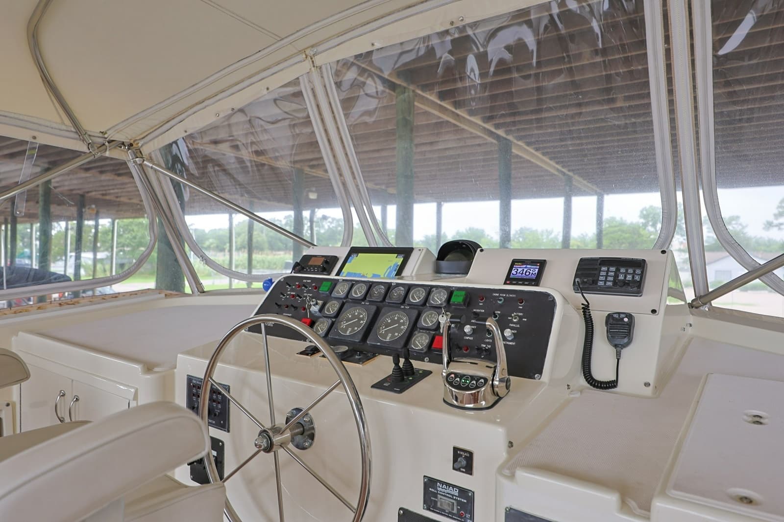 1989 Hatteras 74 Cockpit Motor Yacht