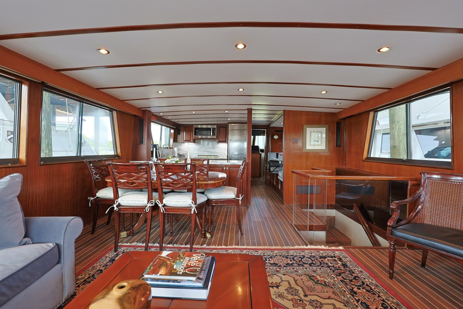 1989 Hatteras 74 Cockpit Motor Yacht
