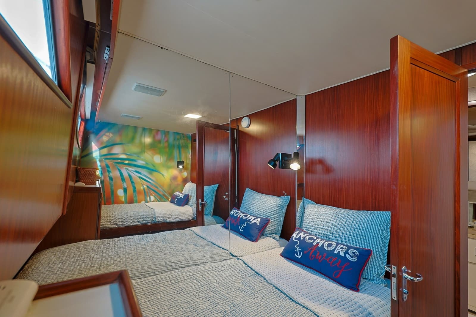 1989 Hatteras 74 Cockpit Motor Yacht