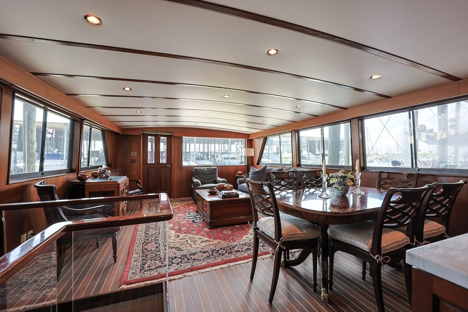 1989 Hatteras 74 Cockpit Motor Yacht