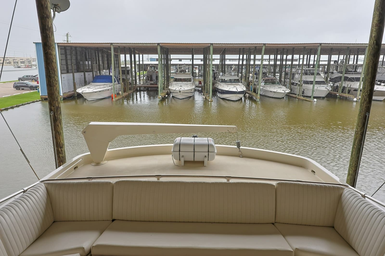 1989 Hatteras 74 Cockpit Motor Yacht