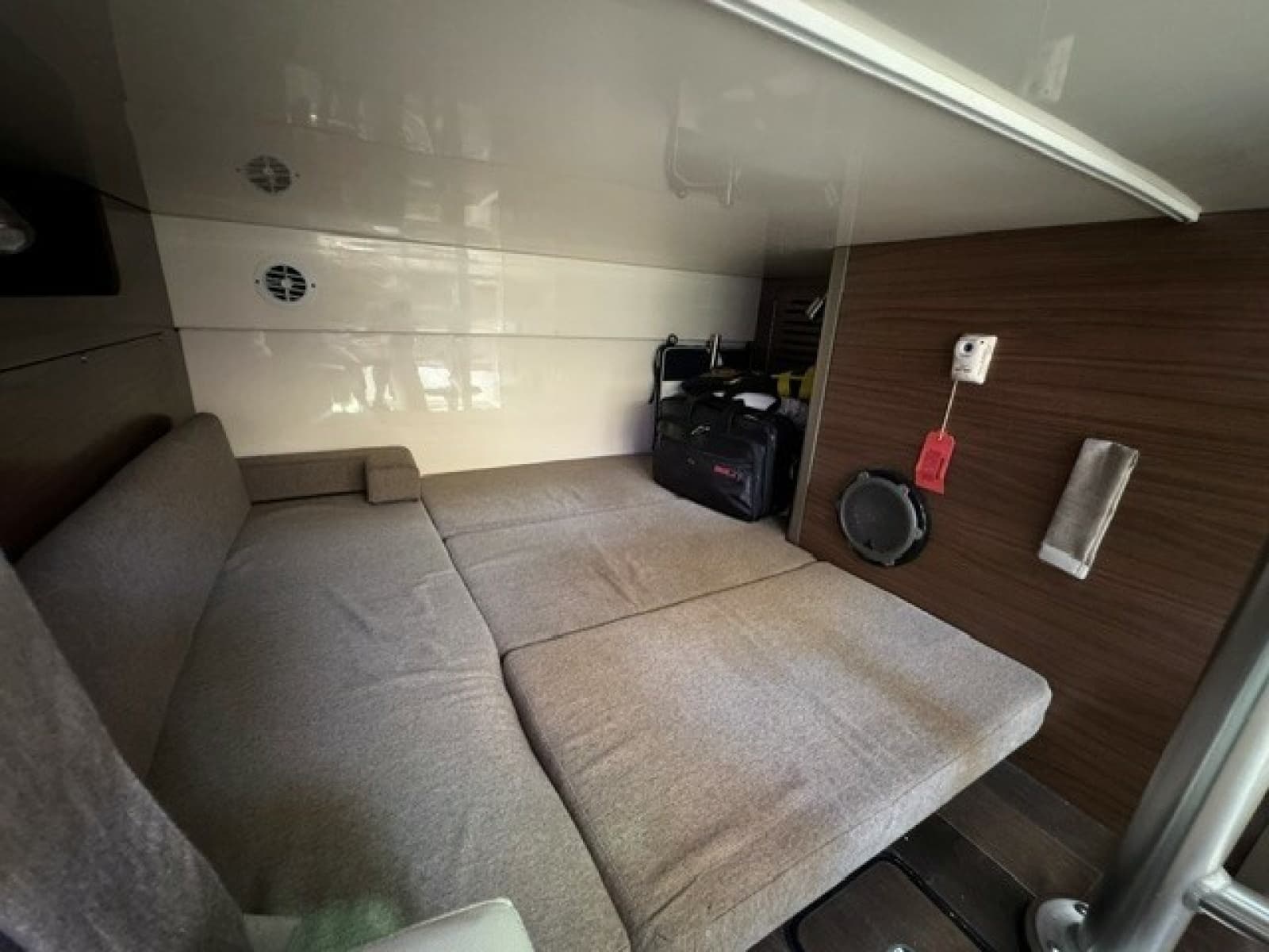 2016 Boston Whaler Conquest