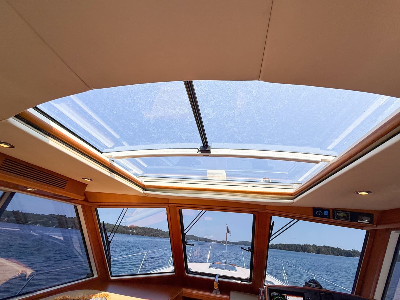 2008 Grand Banks 