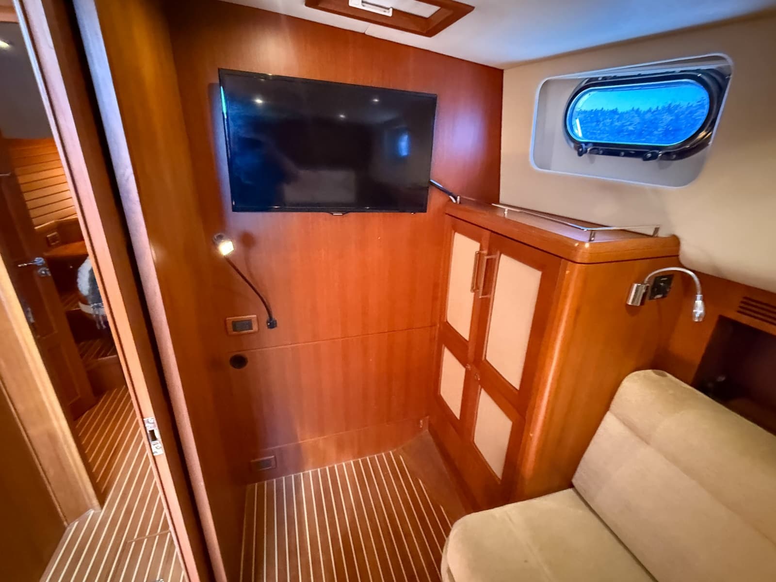 2008 Grand Banks 