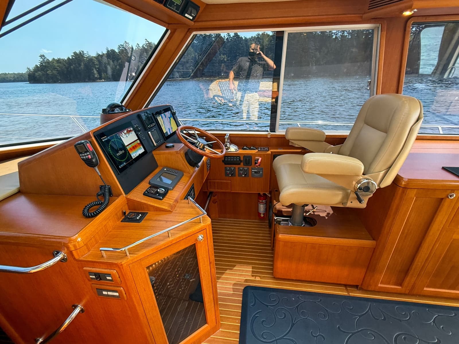 2008 Grand Banks 