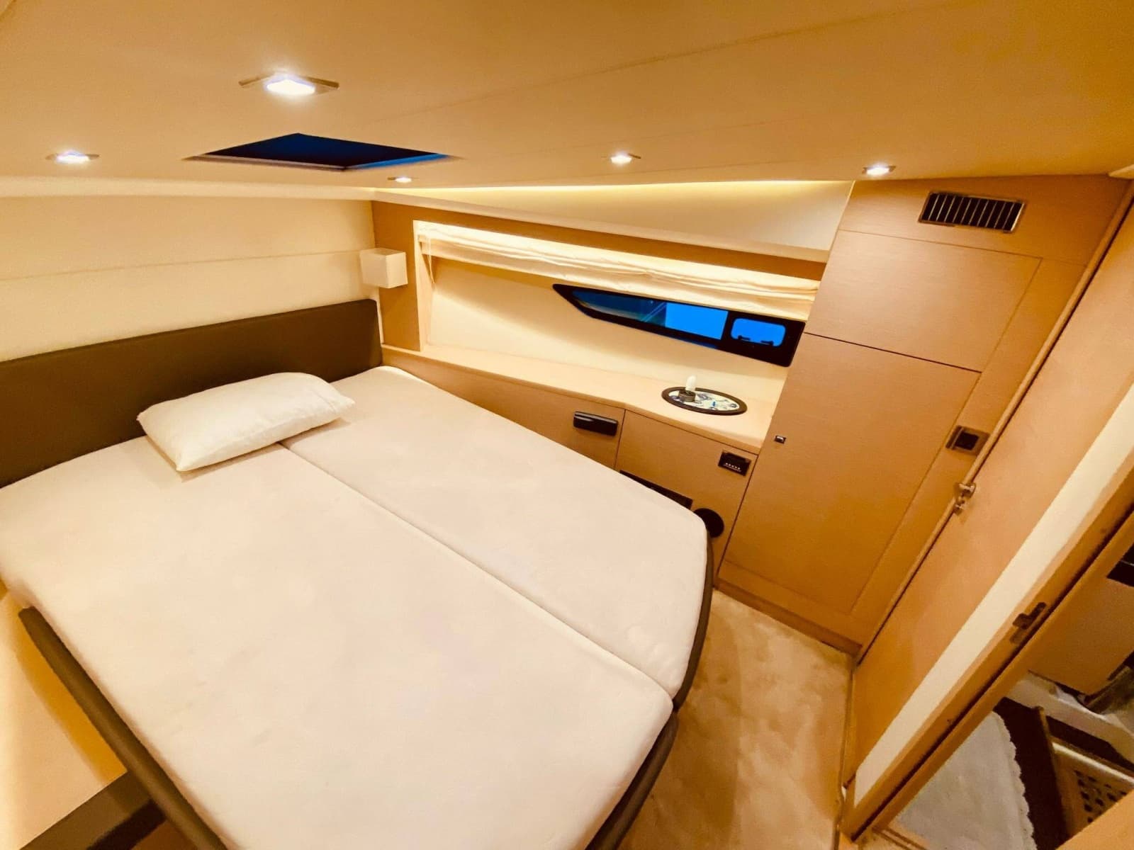 2016 Prestige 