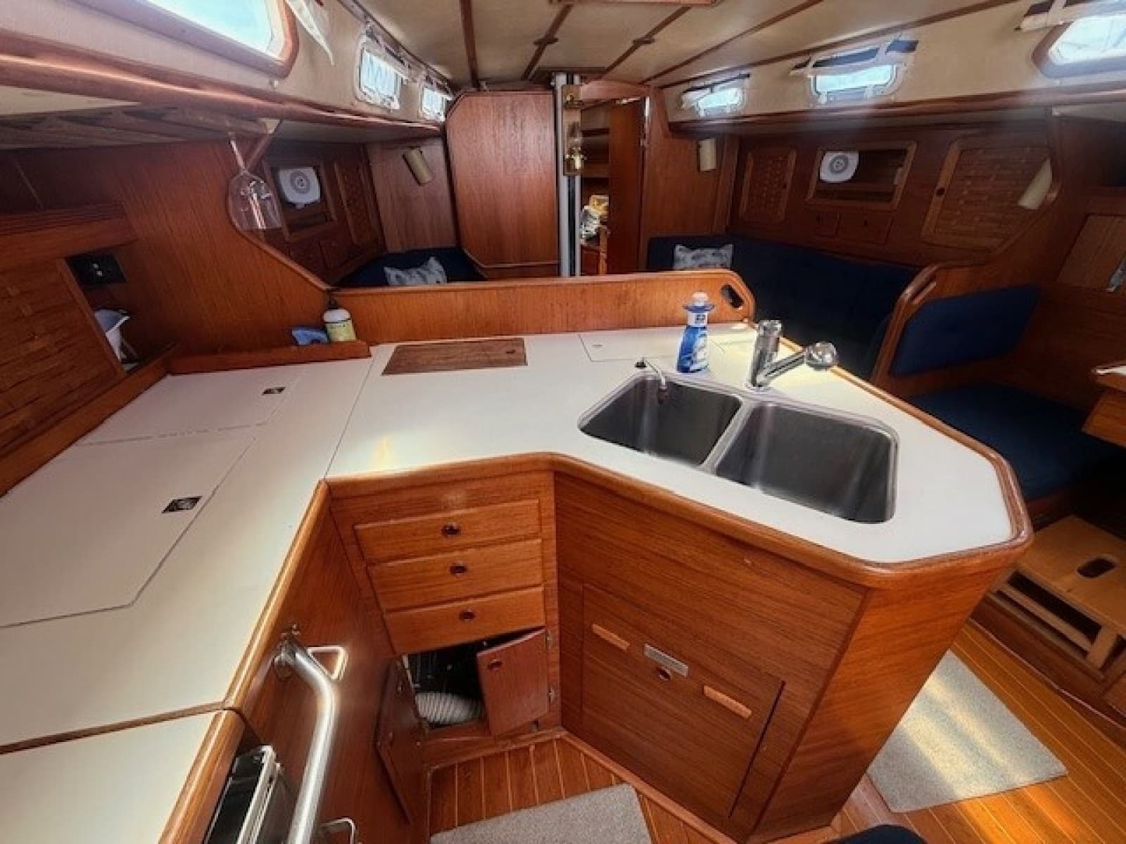 1988 Sabre 42 CN Sloop