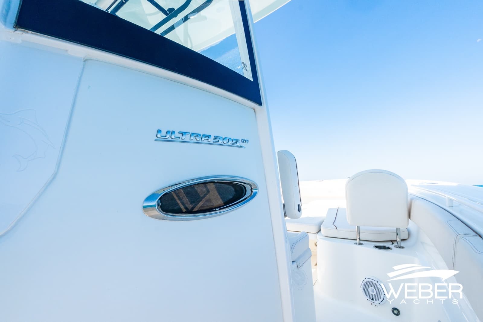 2022 Sea Hunt 305 Ultra SE