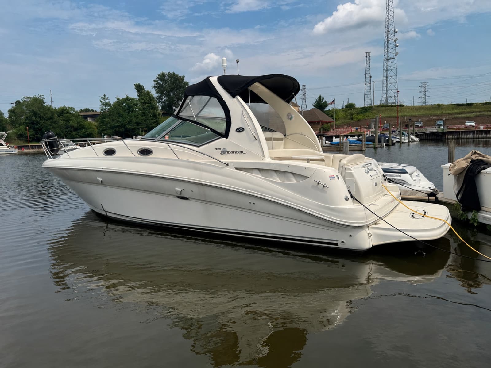 2004 Sea Ray 320 Sundancer